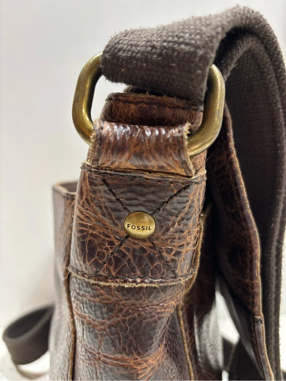 Vintage Fossil Distressed Brown Leather Crossbody Bag